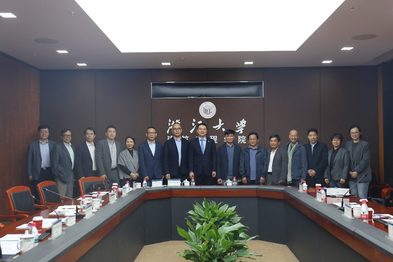 越南胡志明市建筑大学代表团访问浙江大学建筑工程学院